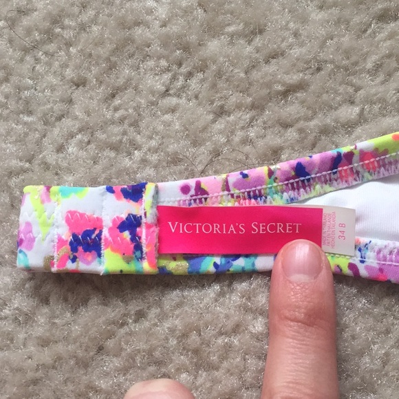 Victoria Secret bikini top - Picture 3 of 7